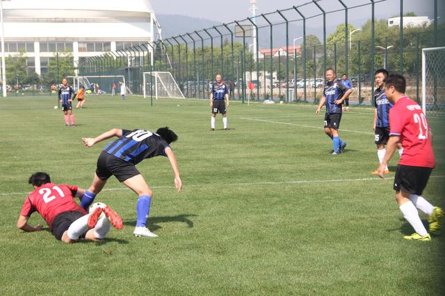 文班40+20马刺险胜尼克斯 森林狼力克掘金登顶