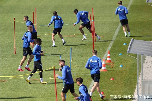 曼城1亿先生错过两次绝杀机会     他本可改变命运