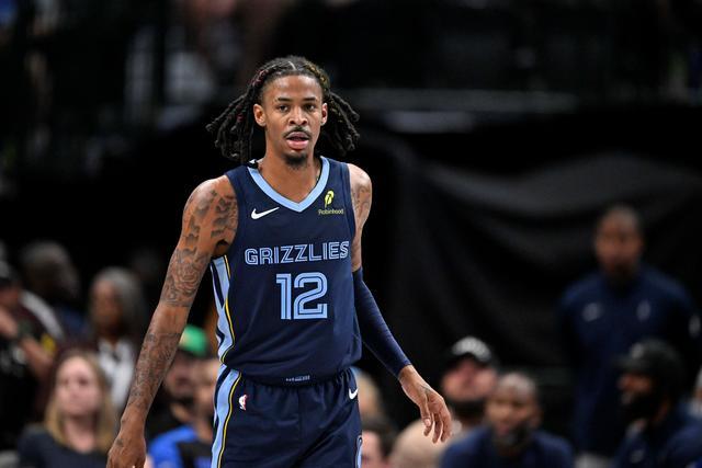 火箭灰熊达成交易：奥拉迪波+3次轮换回亚当斯